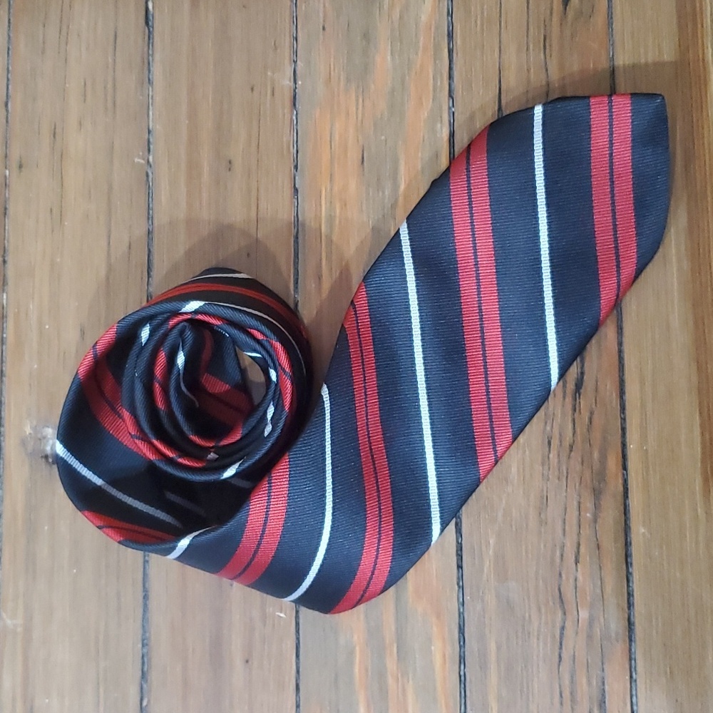 Holidays tie